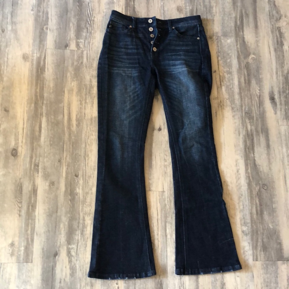 Kakan boot cut!